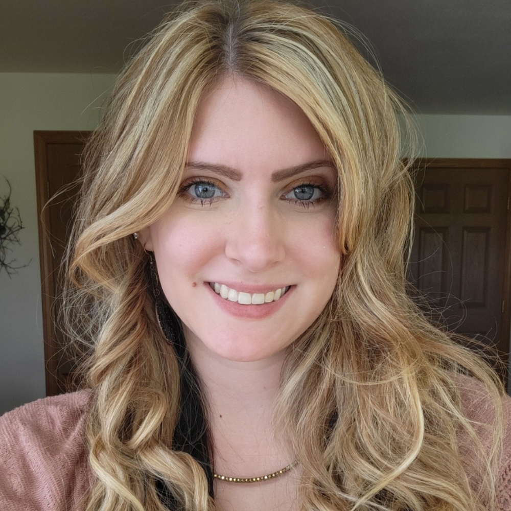 Meet your Posher, Olivia